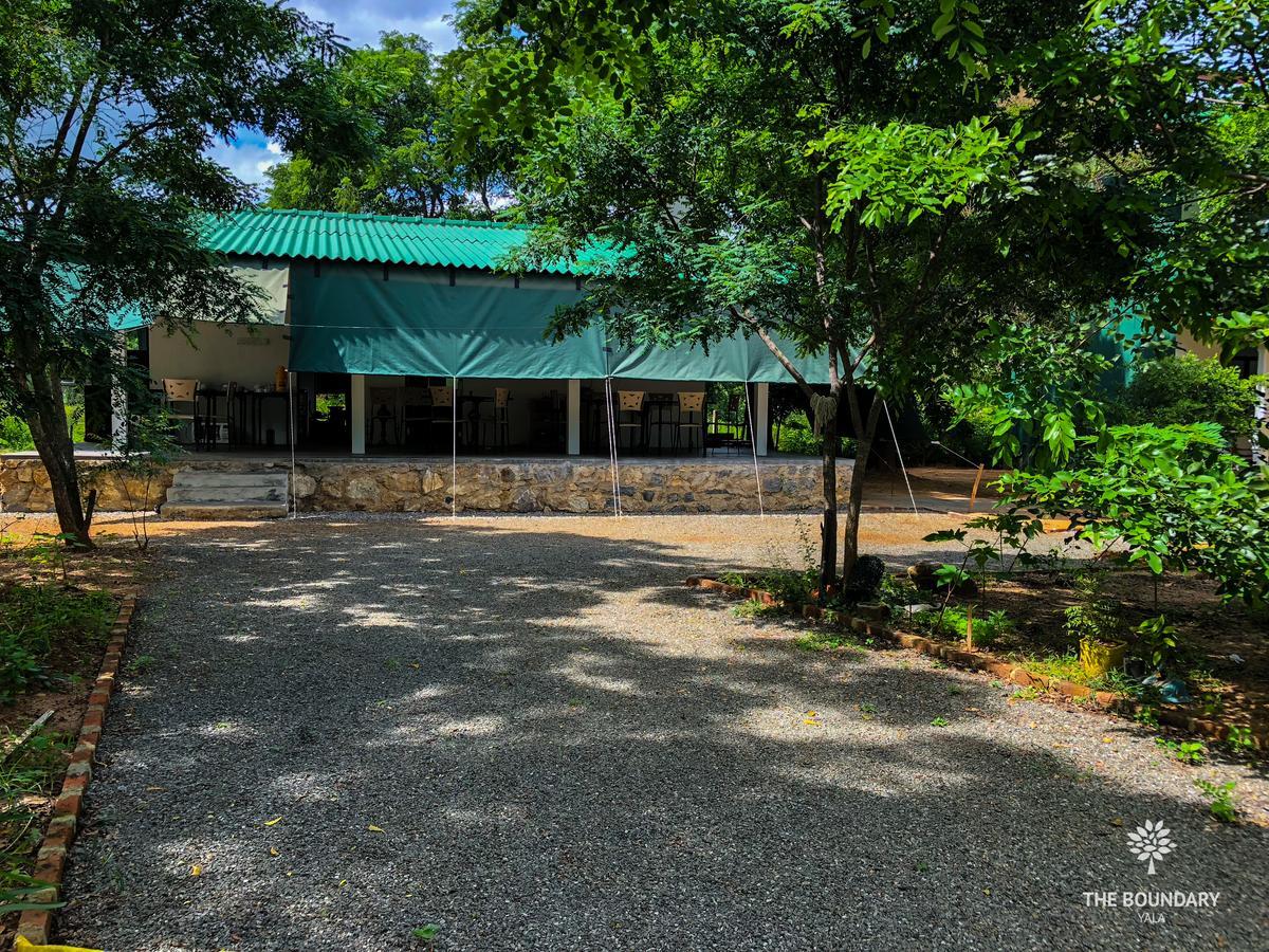 Hotel The Boundary Yala à Kataragama Extérieur photo